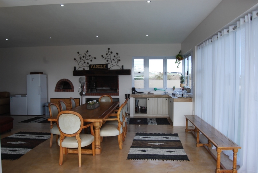 5 Bedroom Property for Sale in Country Club Western Cape